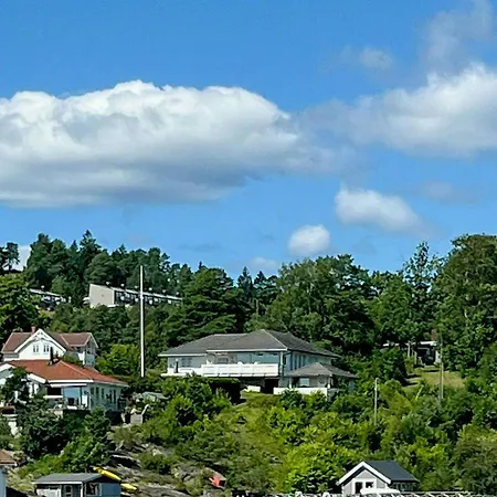 With Private Dock By Eidangerfjord בית נופש *