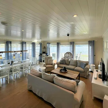 בית נופש With Private Dock By Eidangerfjord